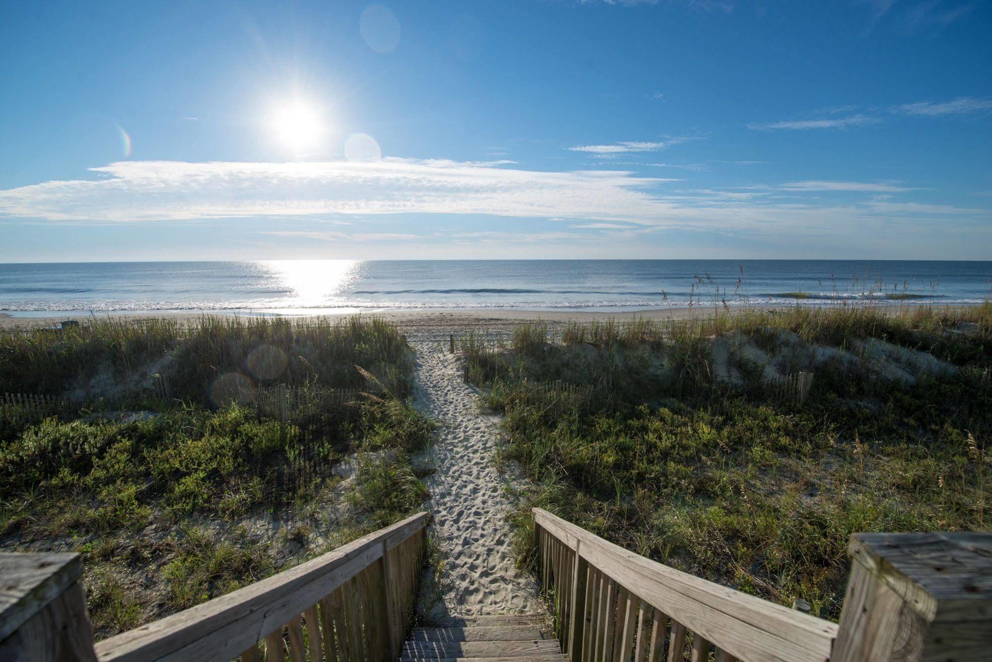 Sandpebble Beach Club Surfside Beach A Ramada By Wyndham Exterior photo